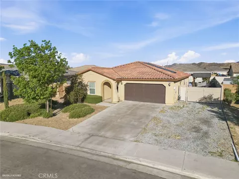 29092 Aubrey Cir, Winchester, CA 92596