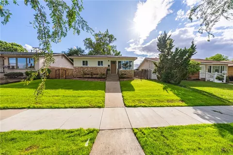 946 Cedar St, Corona, CA 92879