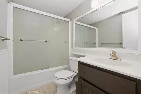 Bath - 7003 Grove, Highland, CA 92346 photo 1 of 4