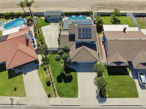 View/Area - 7003 Grove, Highland, CA 92346 photo 4 of 12