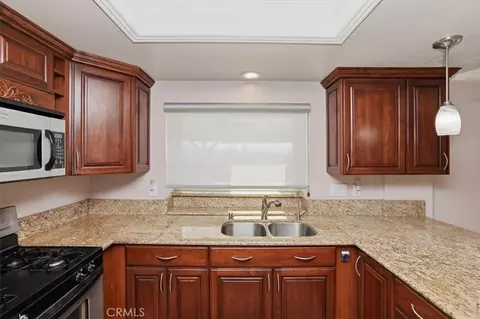 Kitchen - 7003 Grove, Highland, CA 92346 photo 4 of 4