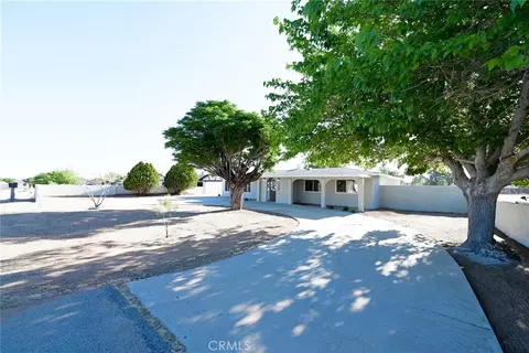 Exterior - 13383 Tutelo, Apple Valley, CA 92308 photo 2 of 7