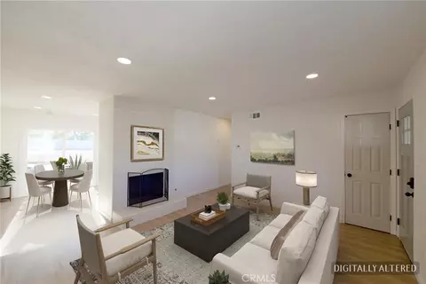 Living - 13383 Tutelo, Apple Valley, CA 92308 photo 1 of 2