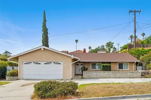 6726 Avenue De Palma, Jurupa Valley, CA 92509