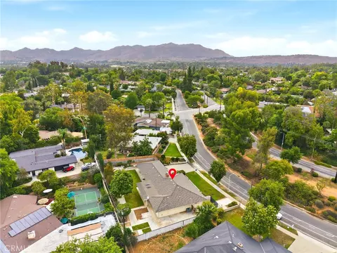 View/Area - 2145 Fairview Ave, Riverside, CA 92506 photo 2 of 3