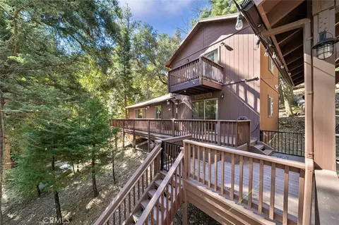 330 Canyon Dr, Cedarpines Park, CA 92322