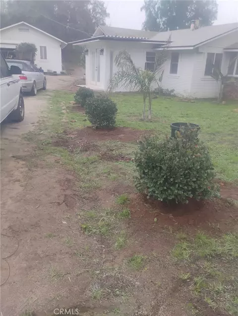 10560 Robinson Ave, Riverside, CA 92505