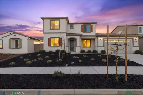 17727 Santa Lucia Ct, Riverside, CA 92503