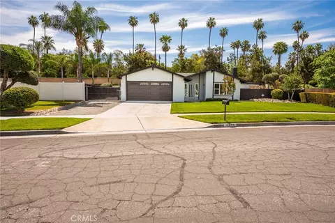 6414 Foster Dr, Riverside, CA 92506