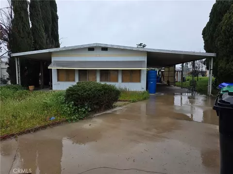 324 Long St, Hemet, CA 92543
