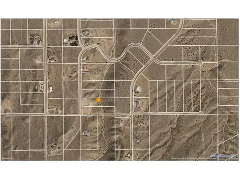 8945 Loma Vis, Apple Valley, CA 92308