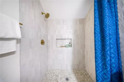 Bath - 5963 Rosario St, Chino, CA 91710 photo 3 of 4