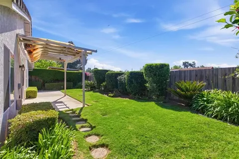 Exterior - 173 S Mercedes, Fallbrook, CA 92028 photo 7 of 8
