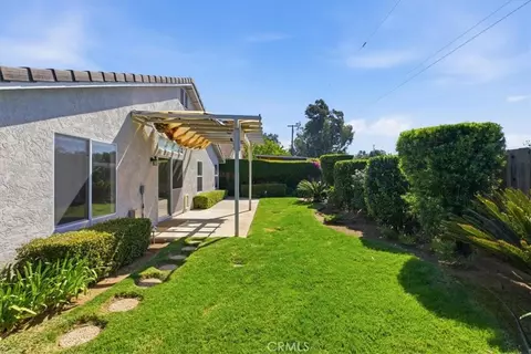 Exterior - 173 S Mercedes, Fallbrook, CA 92028 photo 4 of 8