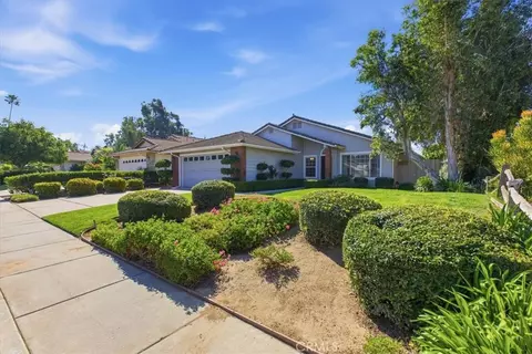 Exterior - 173 S Mercedes, Fallbrook, CA 92028 photo 3 of 8