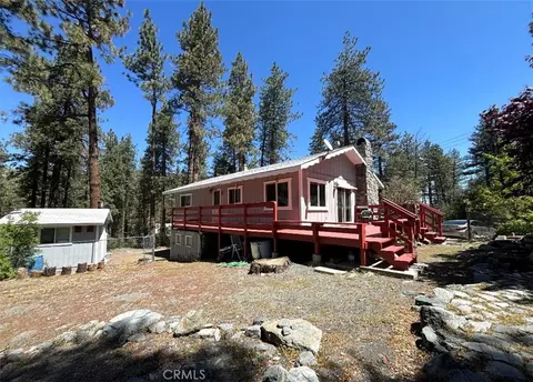 Exterior - 5746 Elm, Wrightwood, CA 92397 photo 4 of 4