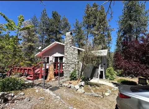 Exterior - 5746 Elm, Wrightwood, CA 92397 photo 2 of 4
