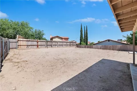 Exterior - 10312 Primrose, Hesperia, CA 92345 photo 7 of 11