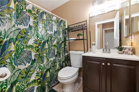 Bath - 10312 Primrose, Hesperia, CA 92345 photo 1 of 3