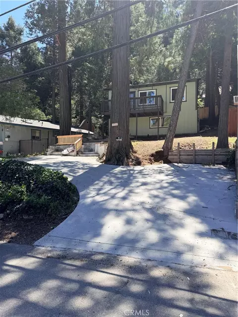23803 Pioneer Cp, Crestline, CA 92325