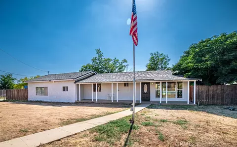 Exterior - 13426 4th, Yucaipa, CA 92399 photo 5 of 5