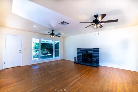 Living - 13426 4th, Yucaipa, CA 92399 photo 2 of 3
