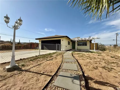 930 W Franklin Ave, Ridgecrest, CA 93555