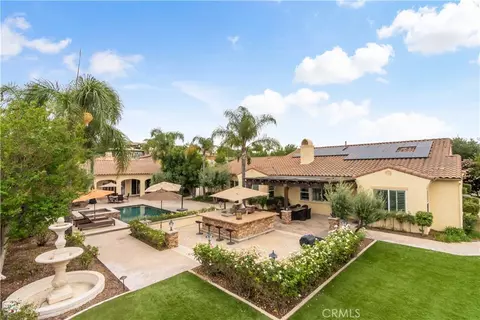 Exterior - 689 Crystal Mtn, Riverside, CA 92506 photo 5 of 17