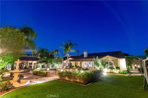 689 Crystal Mtn, Riverside, CA 92506