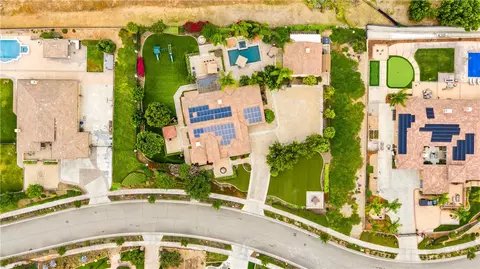View/Area - 689 Crystal Mtn, Riverside, CA 92506 photo 2 of 7