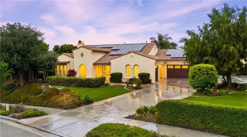 689 Crystal Mtn, Riverside, CA 92506