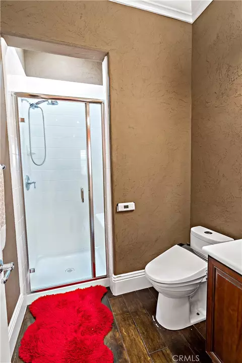 Bath - 689 Crystal Mtn, Riverside, CA 92506 photo 7 of 9