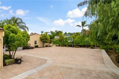 Exterior - 689 Crystal Mtn, Riverside, CA 92506 photo 17 of 17