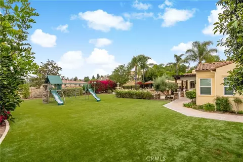 Exterior - 689 Crystal Mtn, Riverside, CA 92506 photo 11 of 17