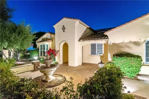 Exterior - 689 Crystal Mtn, Riverside, CA 92506 photo 4 of 17