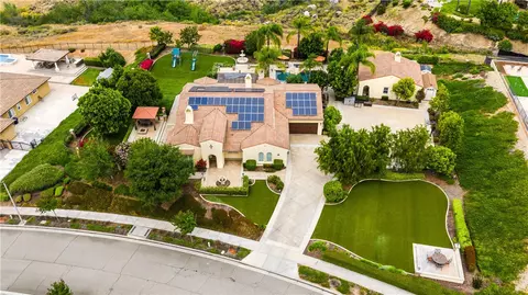 View/Area - 689 Crystal Mtn, Riverside, CA 92506 photo 5 of 7