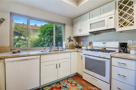 Kitchen - 6618 Wintertree Dr, Riverside, CA 92506 photo 2 of 4