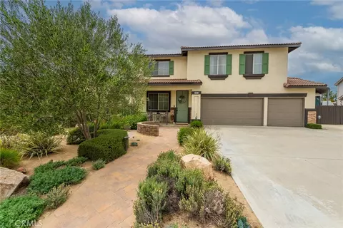 6335 Marigold St, Eastvale, CA 92880