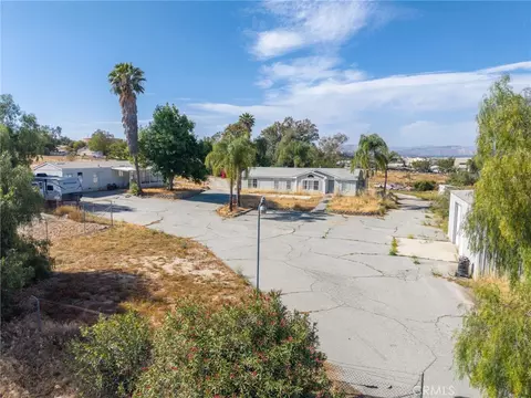 View/Area - 22540 Markham St, Perris, CA 92570 photo 3 of 5