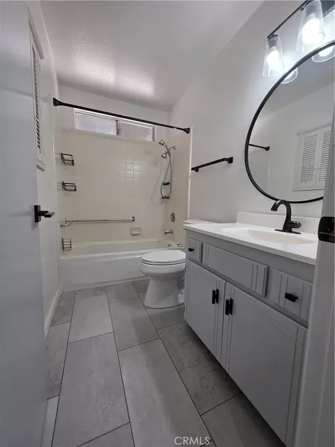 Bath - 11542 Cornell, Riverside, CA 92507 photo 1 of 3