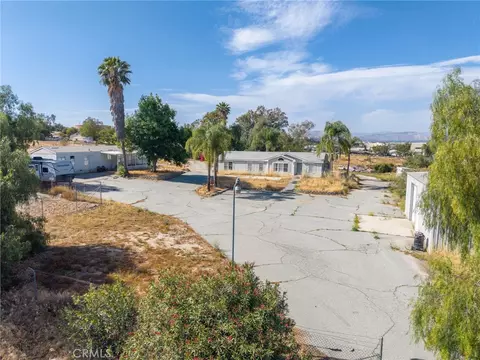 18420 Decker, Perris, CA 92570 photo 13