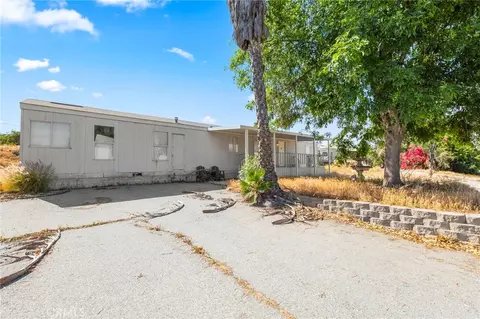 18420 Decker, Perris, CA 92570 photo 2