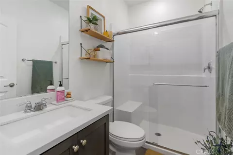 Bath - 27239 Hideout Ct, Menifee, CA 92585 photo 1 of 2