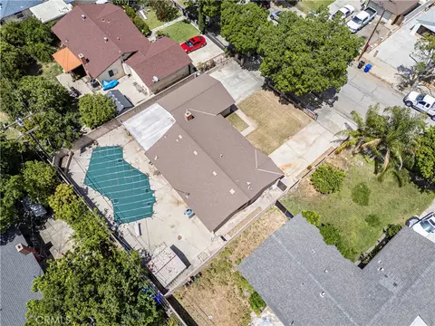 View/Area - 2731 W Victoria St, Rialto, CA 92376 photo 2 of 6