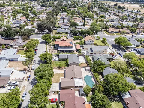 View/Area - 2731 W Victoria St, Rialto, CA 92376 photo 6 of 6