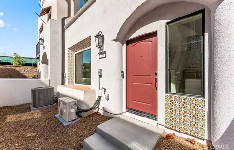 103 Sorrel Ct, Burbank, CA 91506