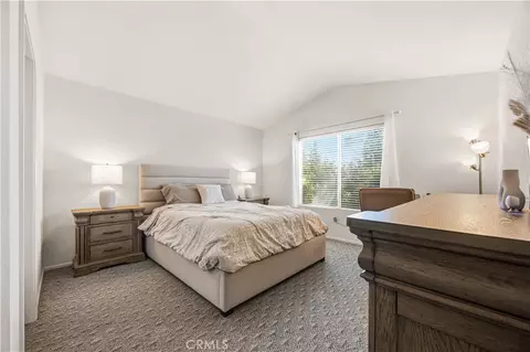 Bedroom - 19145 Oak St, Apple Valley, CA 92308 photo 3 of 4
