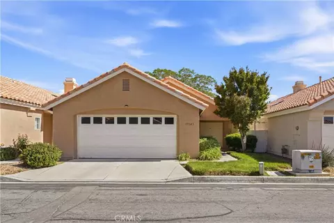 Exterior - 19145 Oak St, Apple Valley, CA 92308 photo 2 of 4