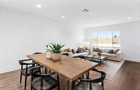 Dining - 102 Sorrel Ct, Burbank, CA 91506 photo 3 of 3