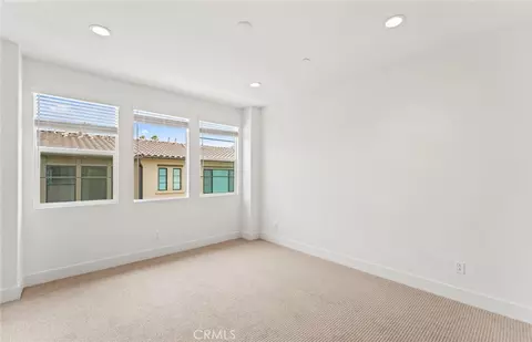 102 Sorrel Ct, Burbank, CA 91506 photo 22